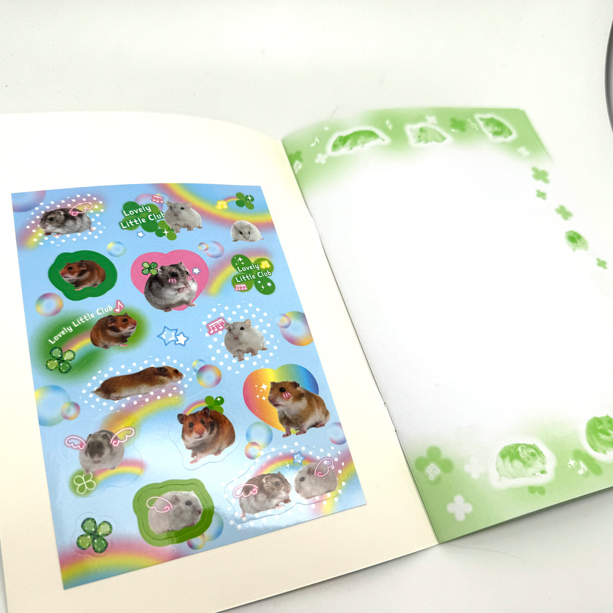 Little Animals - Notizheft A5 mit Sticker blank mit Hintergrunddruck