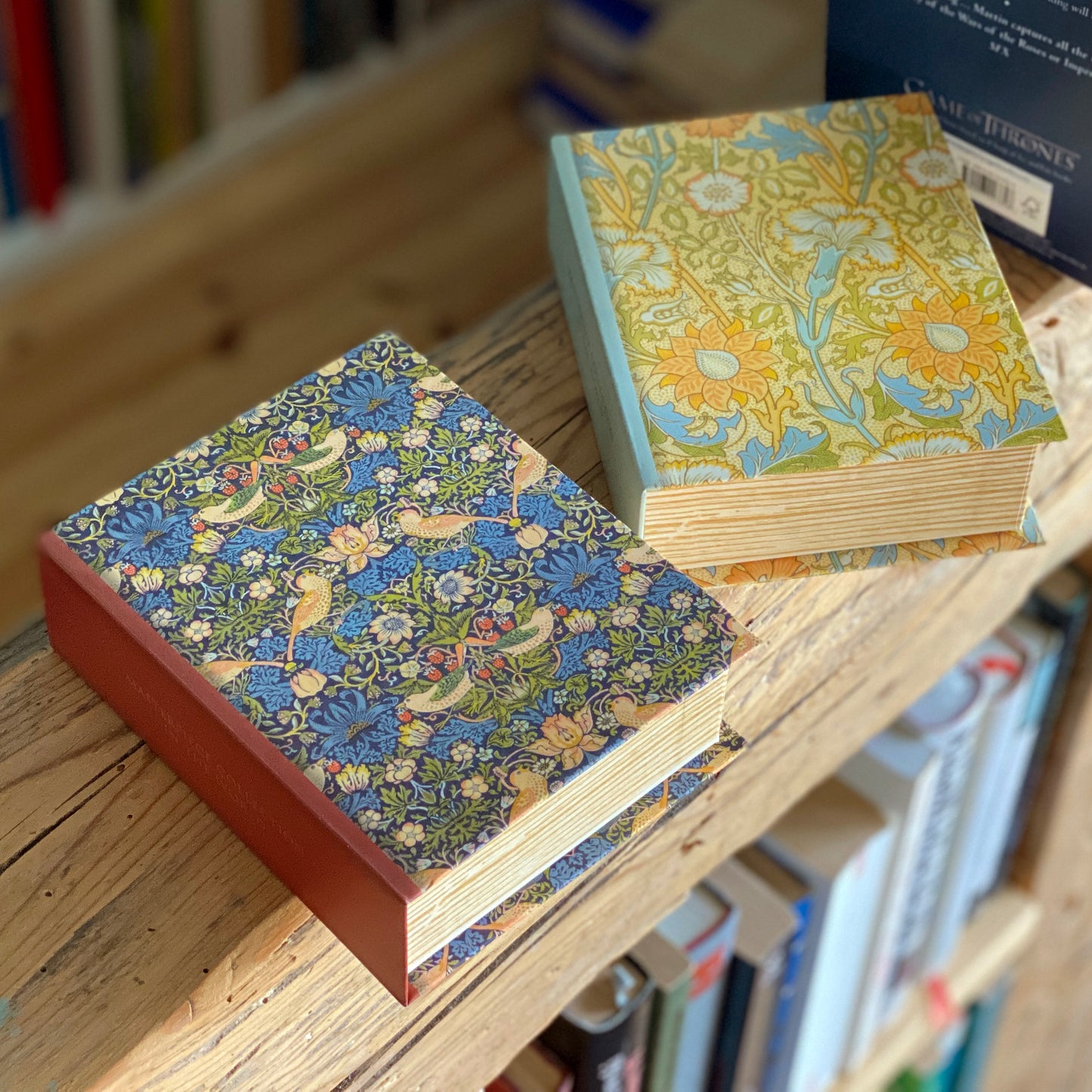 Geheimversteck Kartonbox in Buchform – William Morris Design