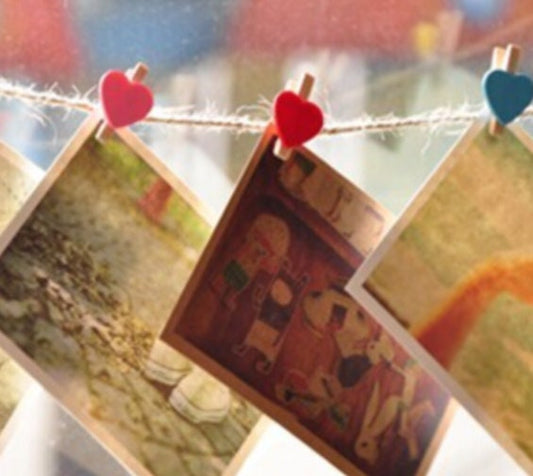 Holzklammern Miniklammern mit rotem Herz 25er Set