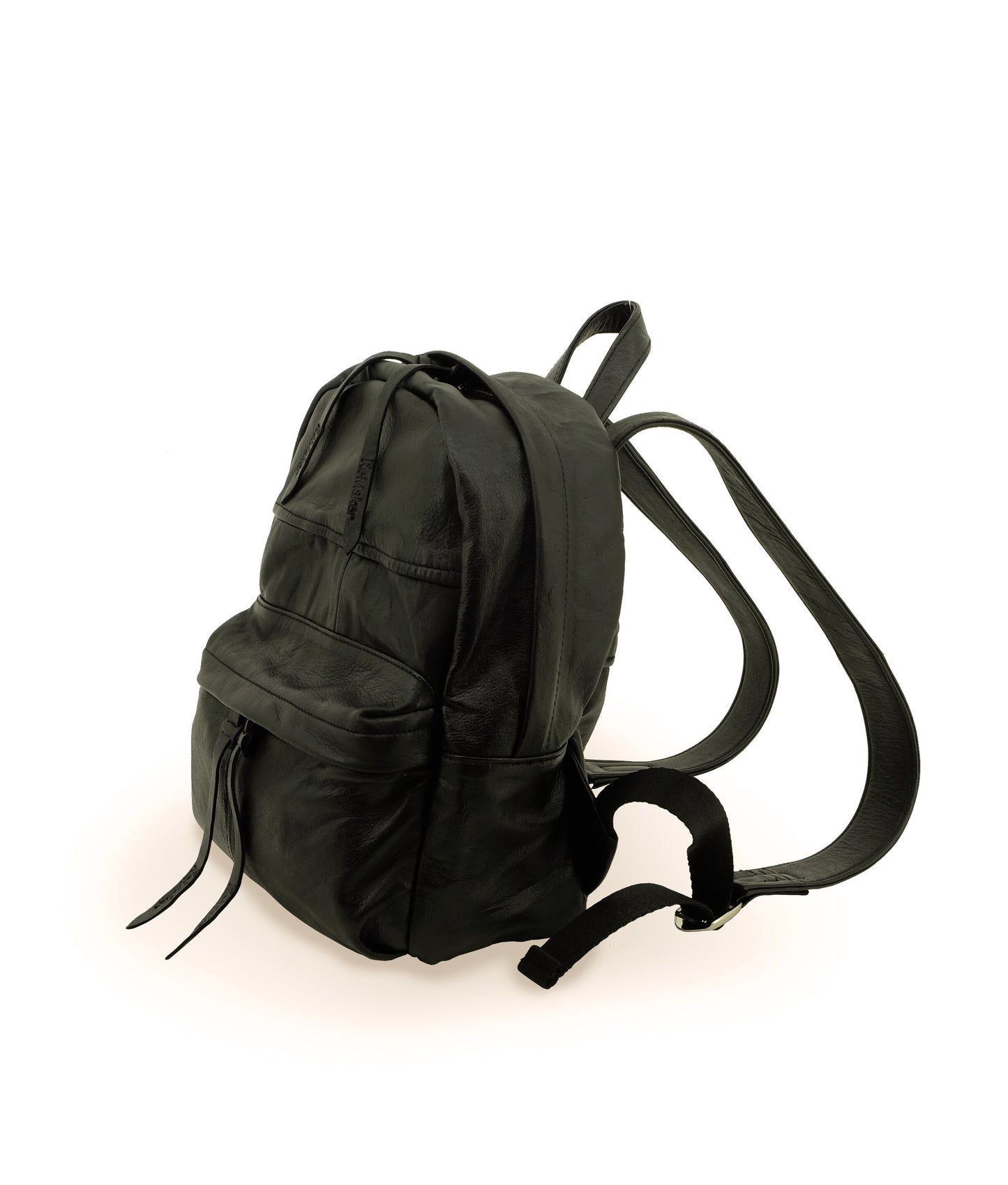 Rucksack aus recycelten Lederjacken