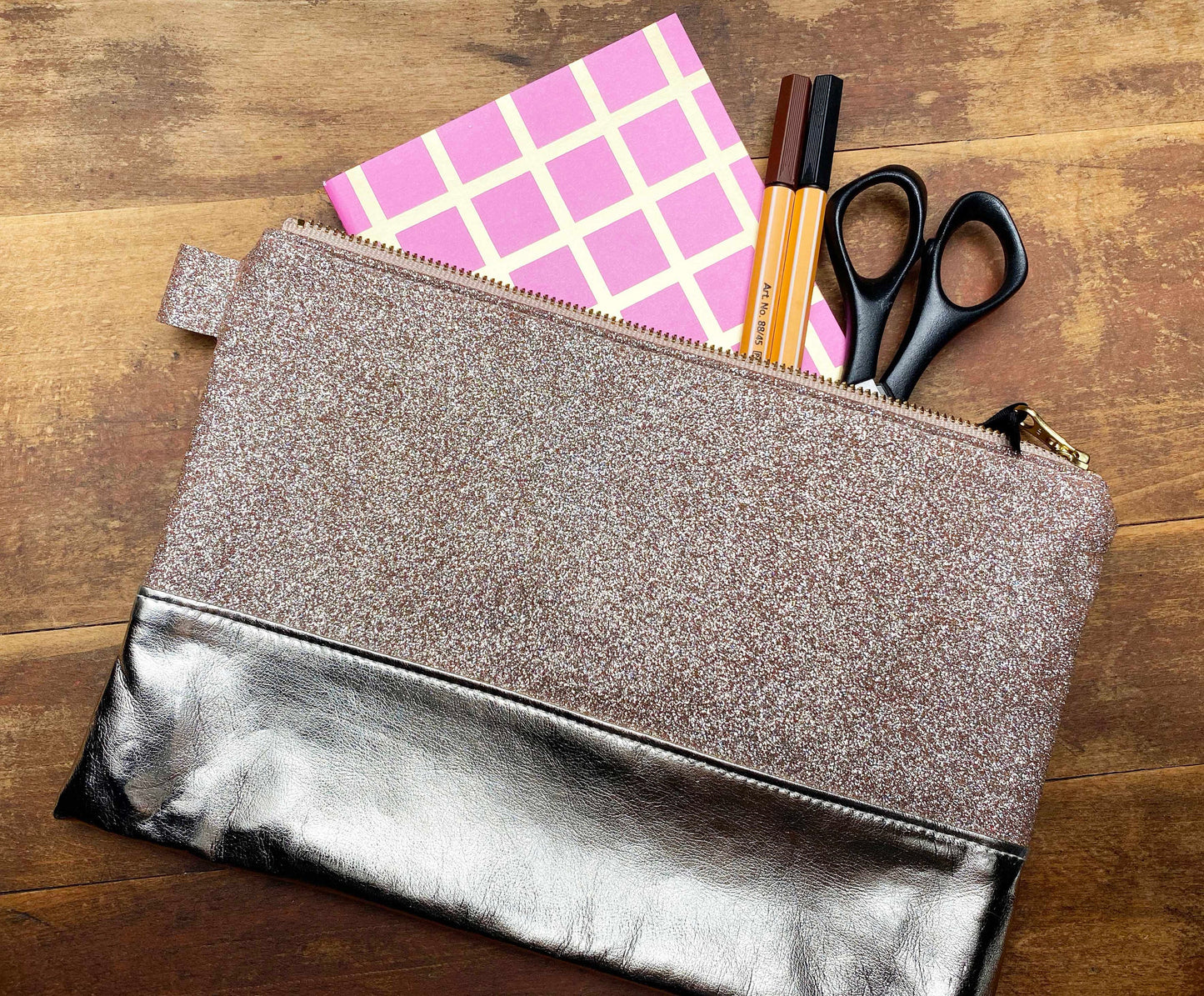 Universal - Tasche für Büroutensilien aber auch für Kosmetik